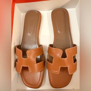 Elegant Tan Slide Sandals